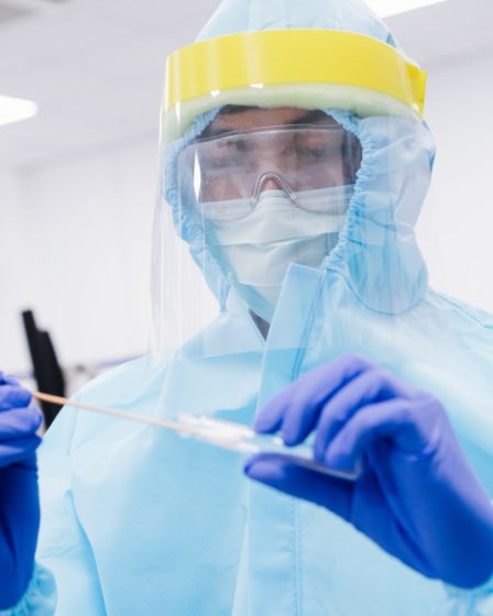 Quais são os melhores EPIs para laboratórios químicos?